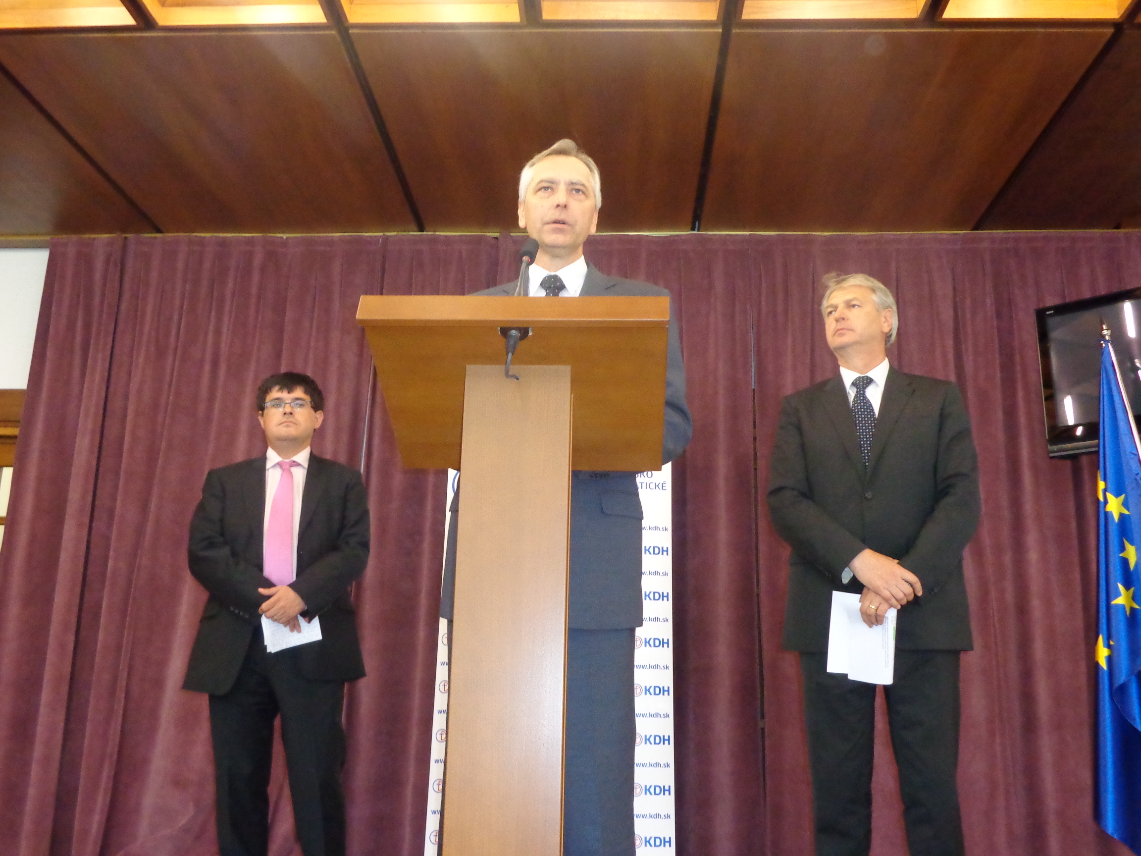 Zákon o predaji pôdy je útok na vlastníctvo