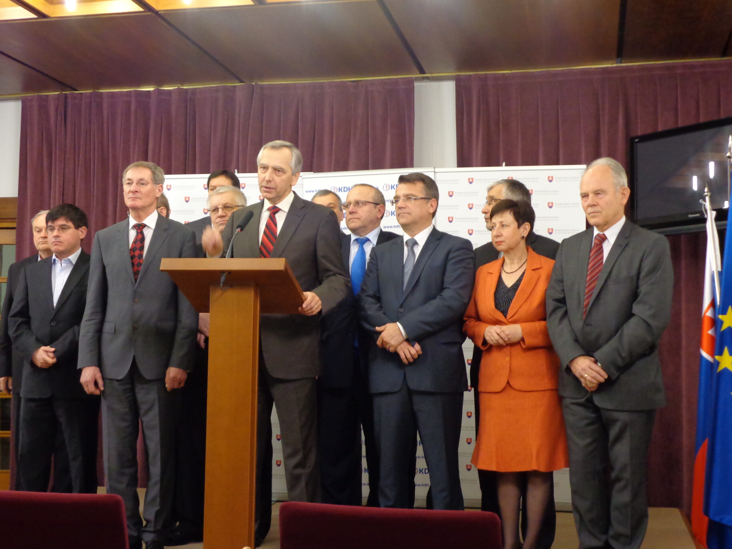 KDH je stranou úprimných vlastencov, slávi štvrťstoročnicu