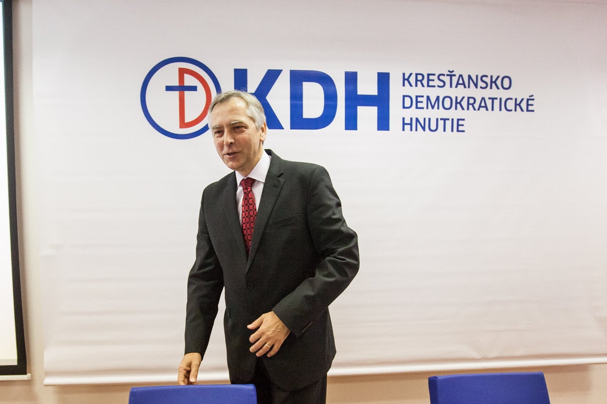 KDH sa vzoprelo okrádaniu ľudí, Ficovi to prekáža, tvrdí Figeľ