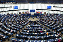 Európsky parlament rokuje o posilnení mandátu Jána Figeľa